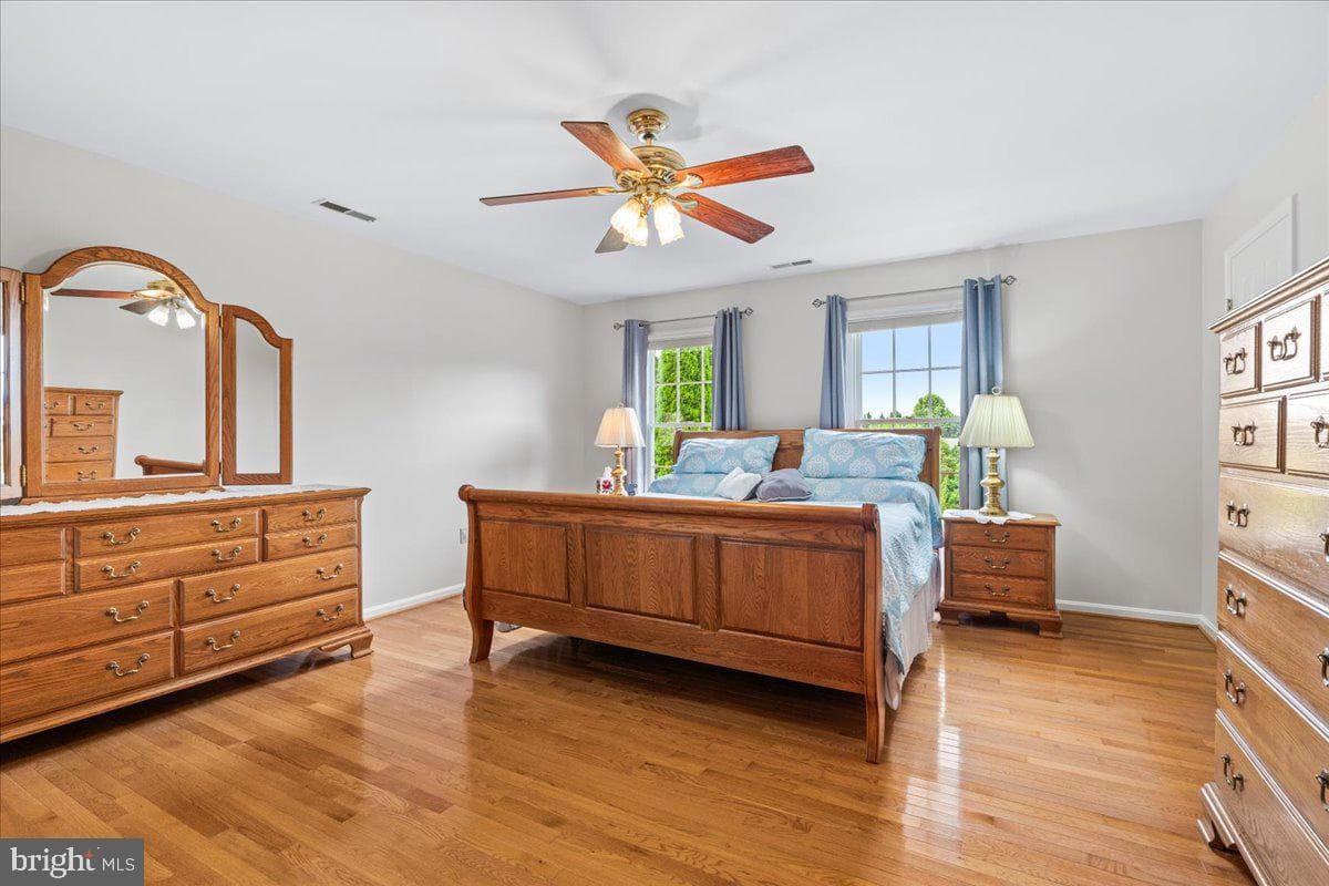 4706 Hardwood Court photo 34