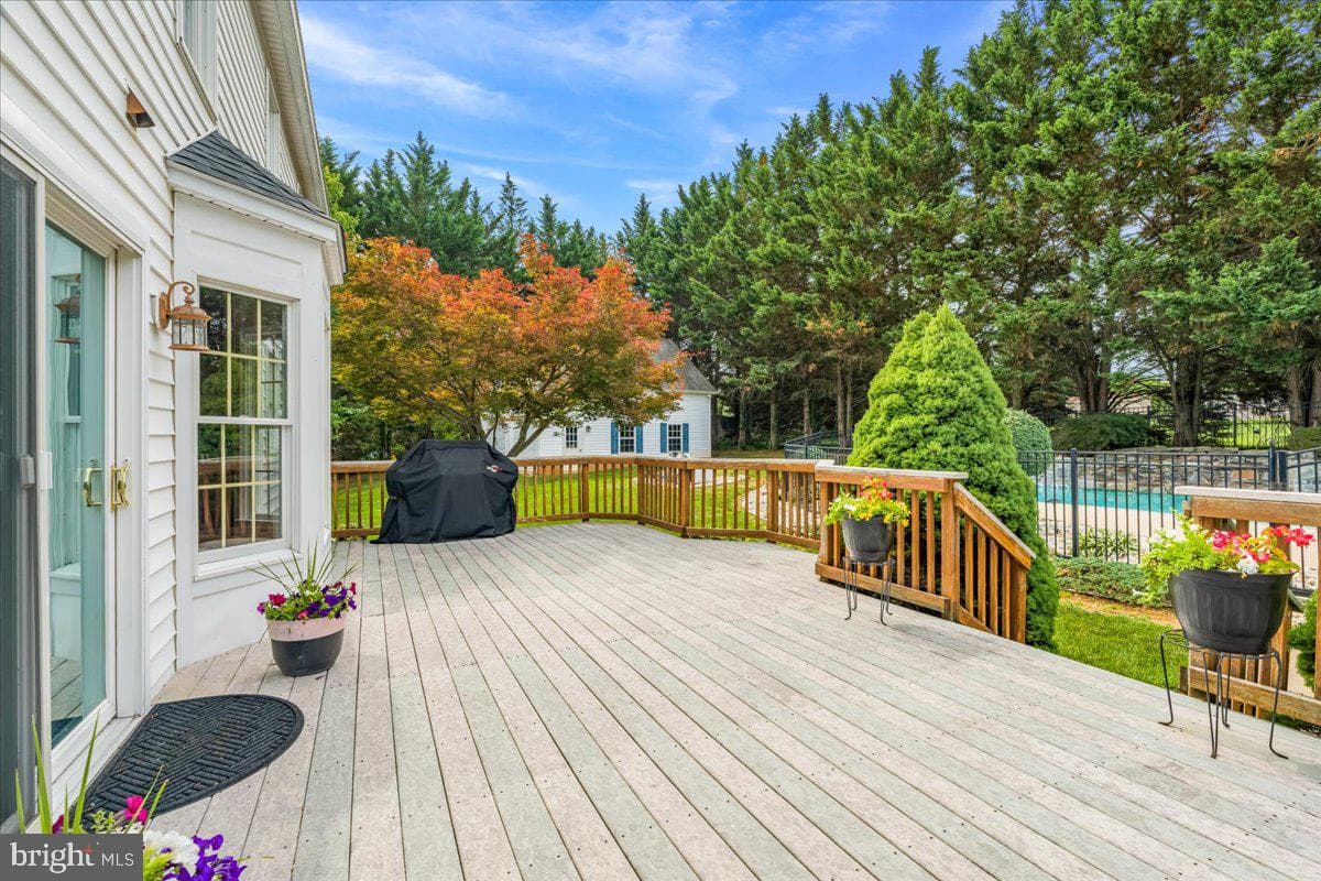 4706 Hardwood Court photo 58