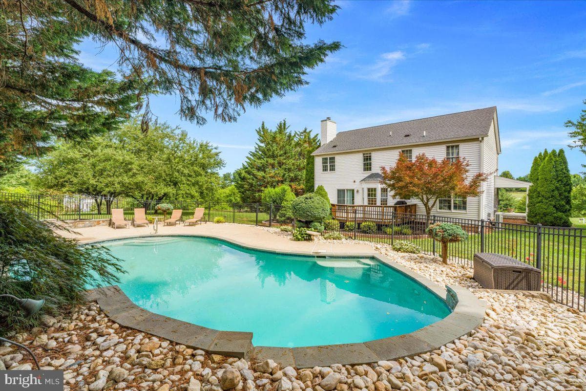 4706 Hardwood Court photo 61