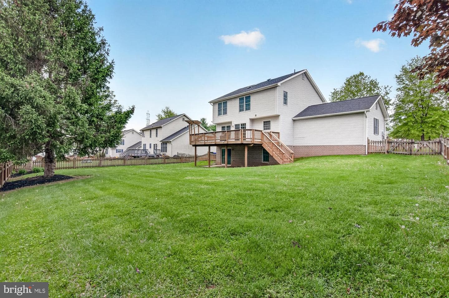 2094 E Greenleaf Drive photo 35