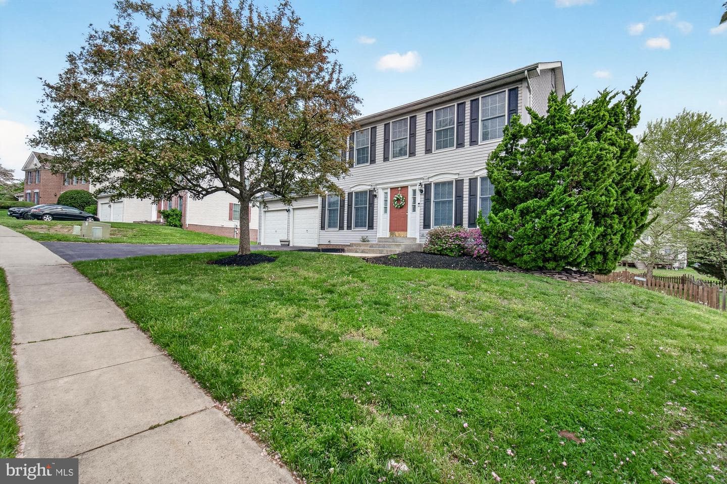 2094 E Greenleaf Drive photo 4