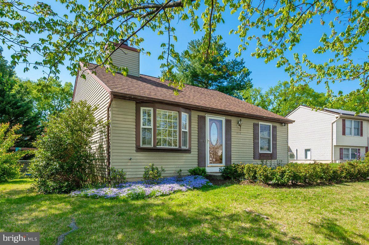 1715 Dogwood Drive