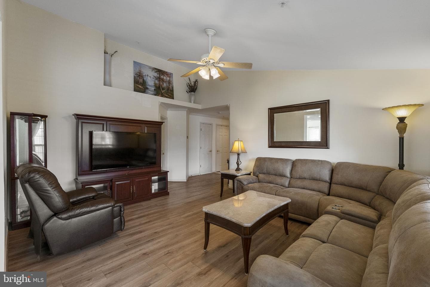 593 Cawley Drive #3a photo 10