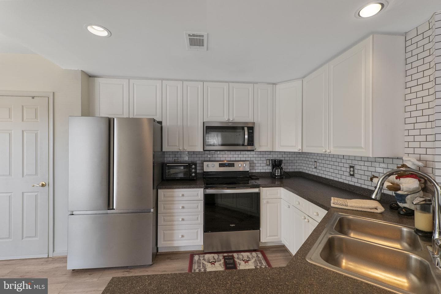 593 Cawley Drive #3a photo 18