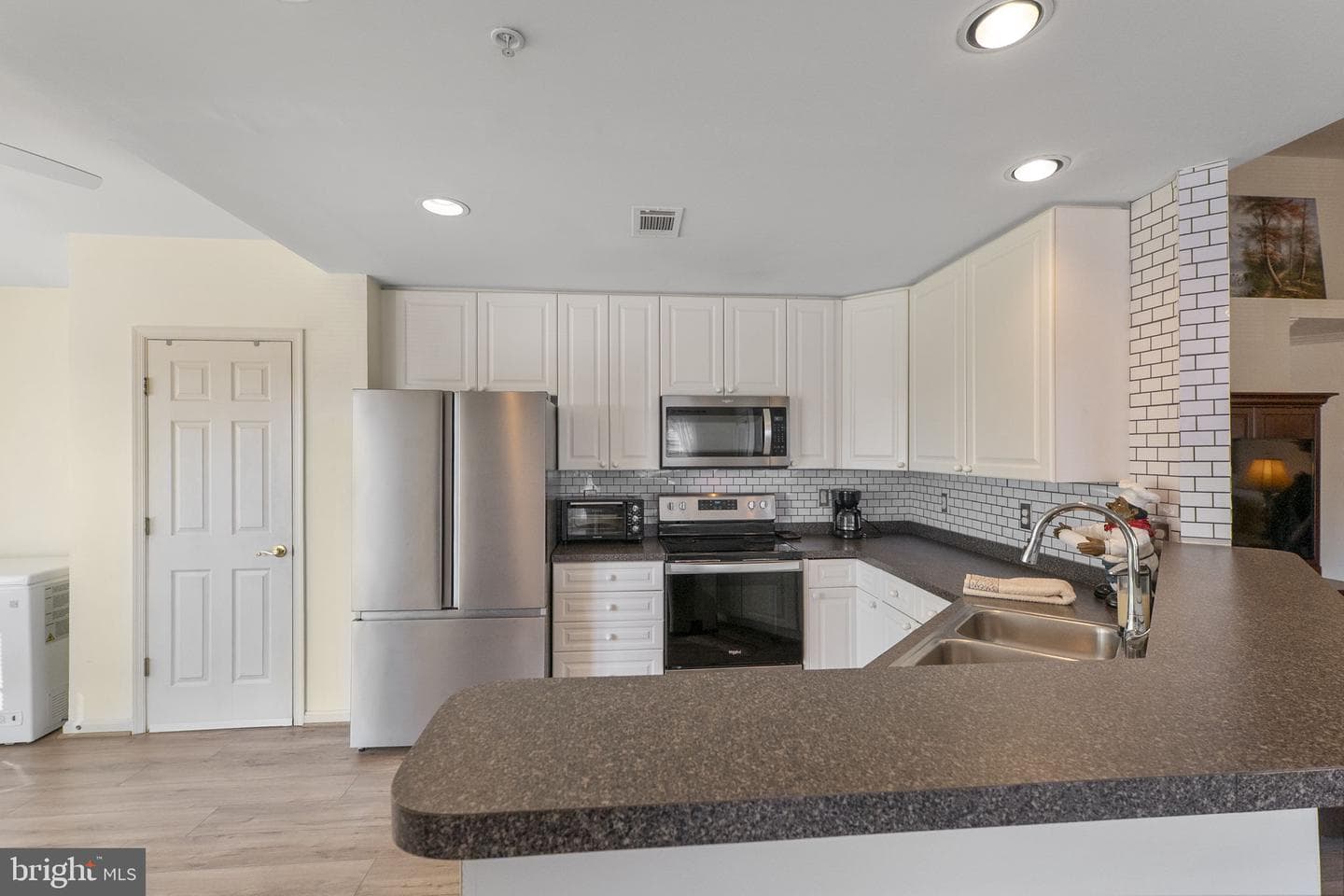 593 Cawley Drive #3a photo 22