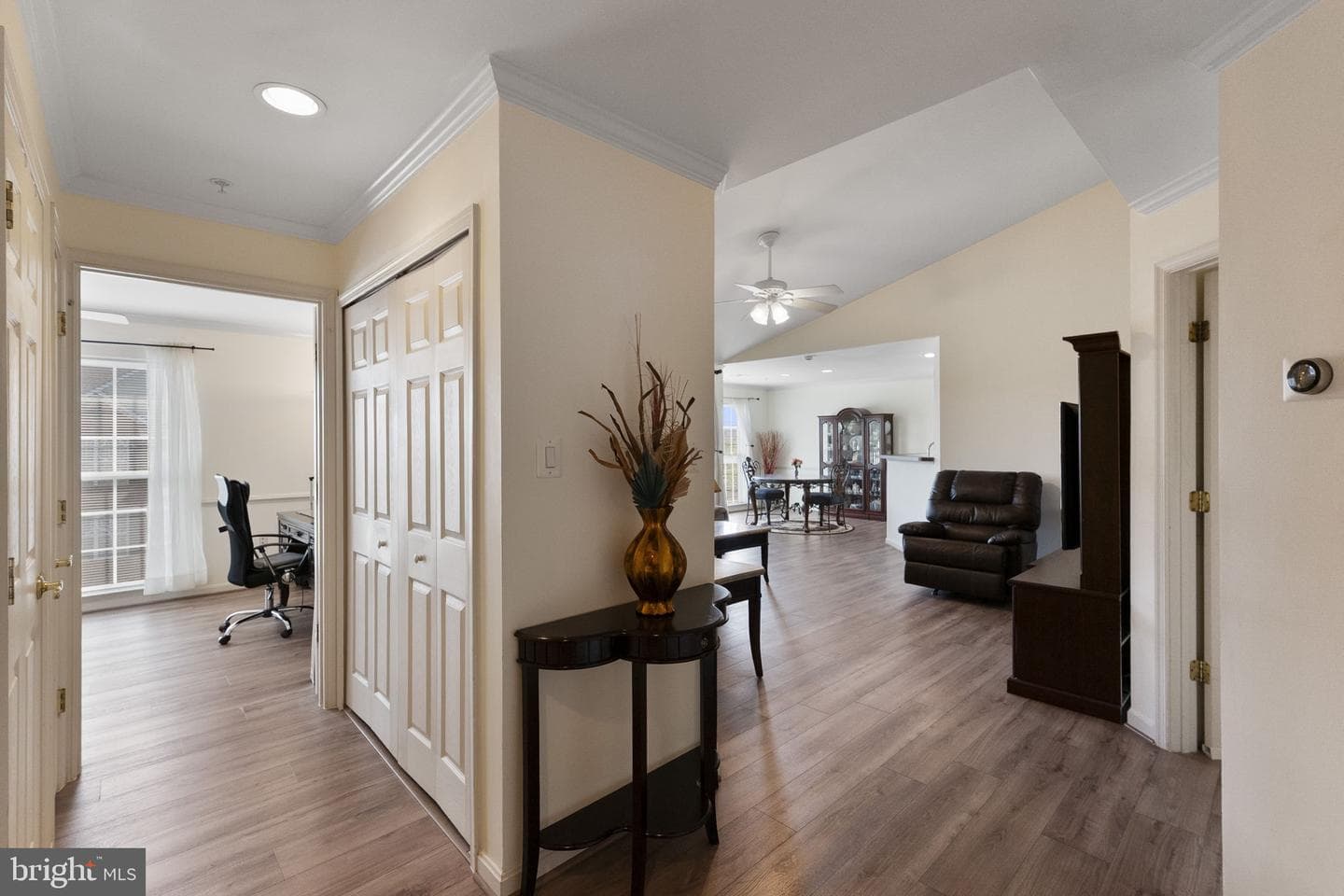 593 Cawley Drive #3a photo 23