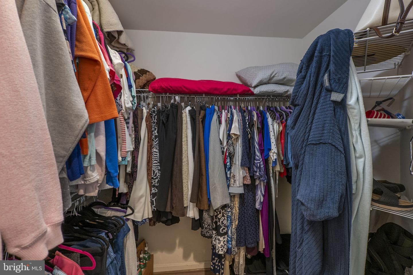 593 Cawley Drive #3a photo 35