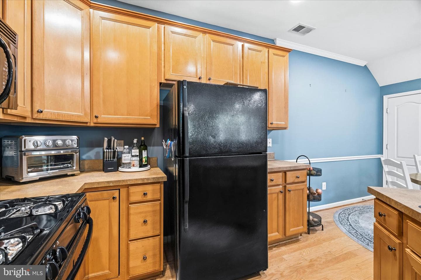 110 Featherstone Place photo 12