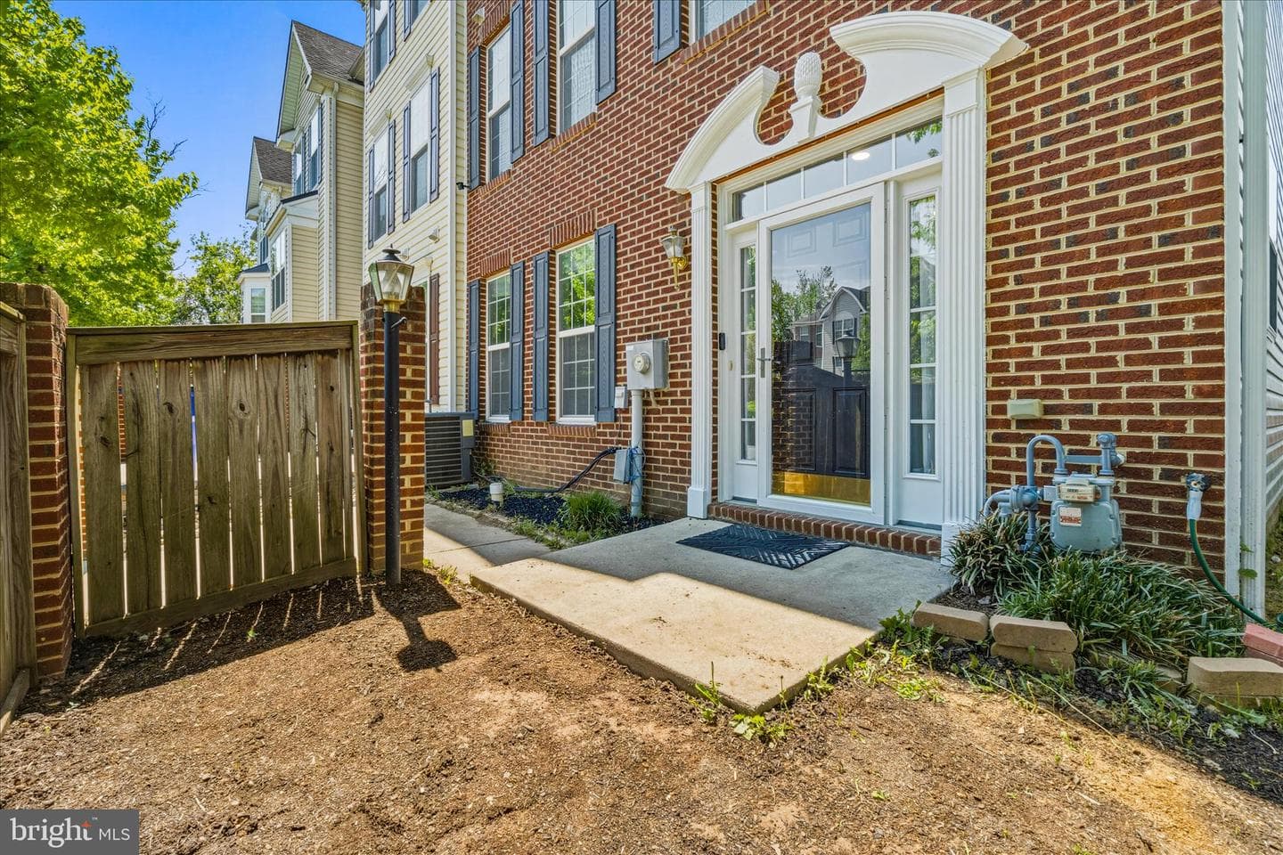 110 Featherstone Place photo 30
