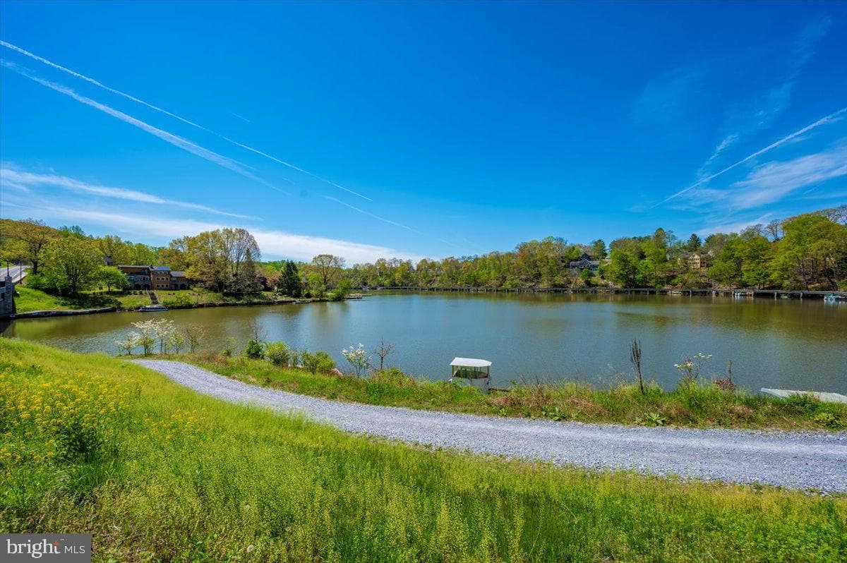 10214 Nuthatch Drive photo 83