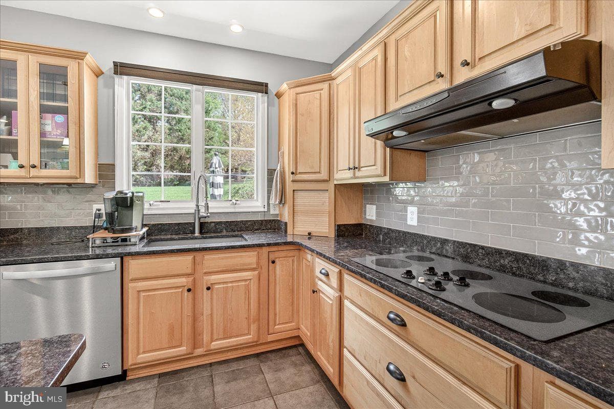 4813 Timber photo 26