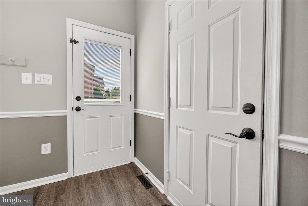 4813 Timber photo 29