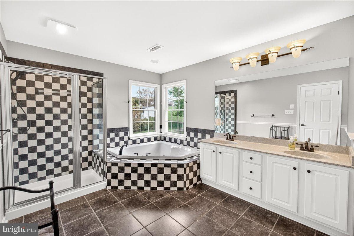 4813 Timber photo 34