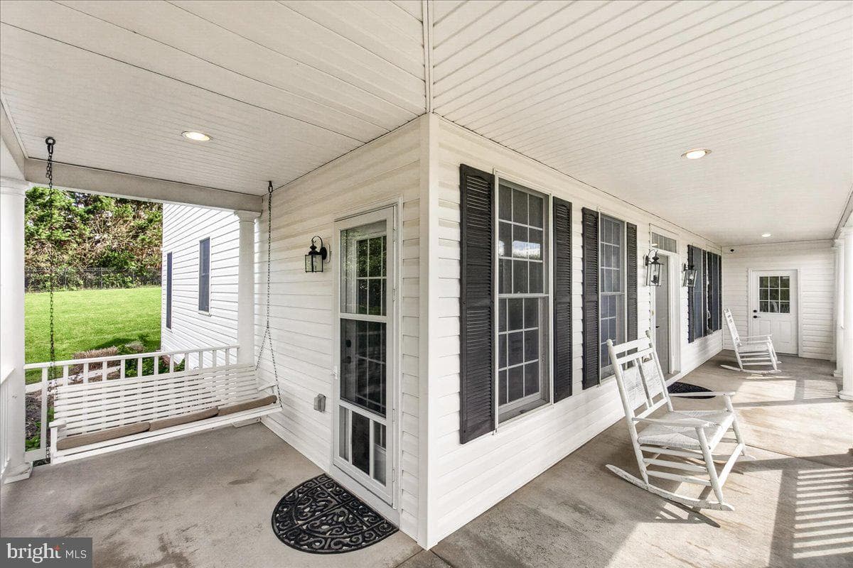 4813 Timber photo 5