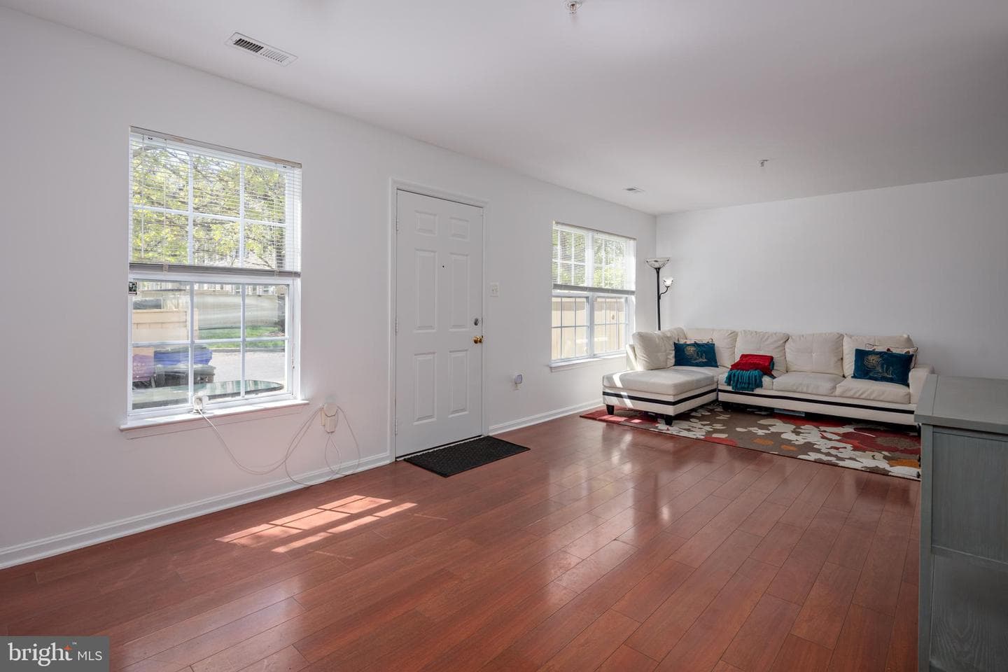 115 Whitestone Way photo 7