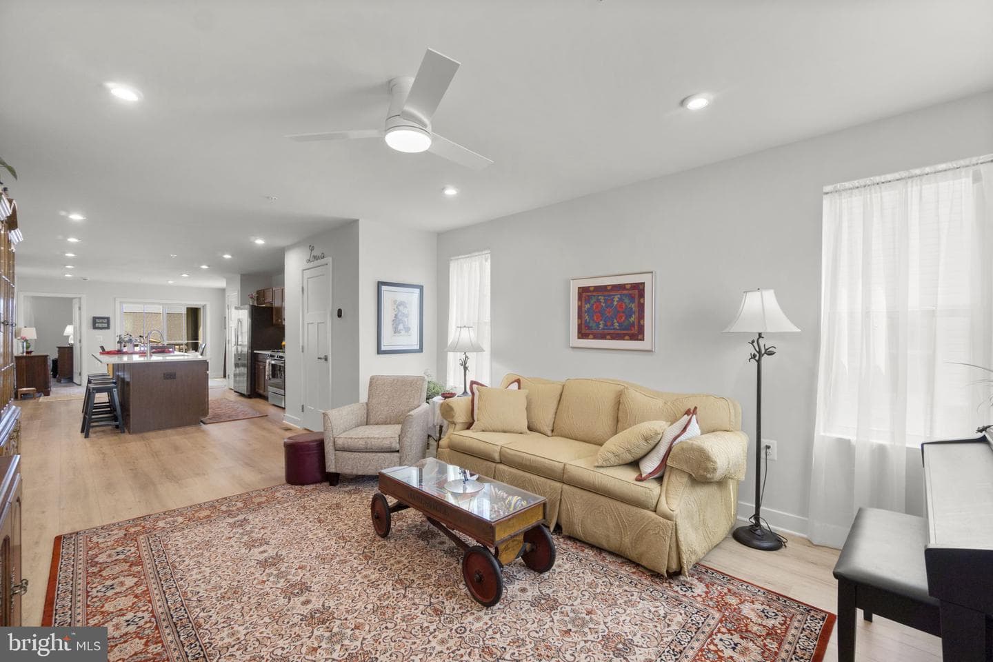 2472 Silver Leaf Drive photo 4