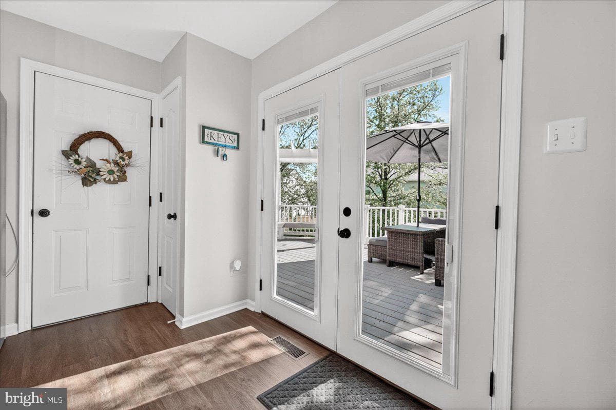 98 Pleasonton Court photo 14