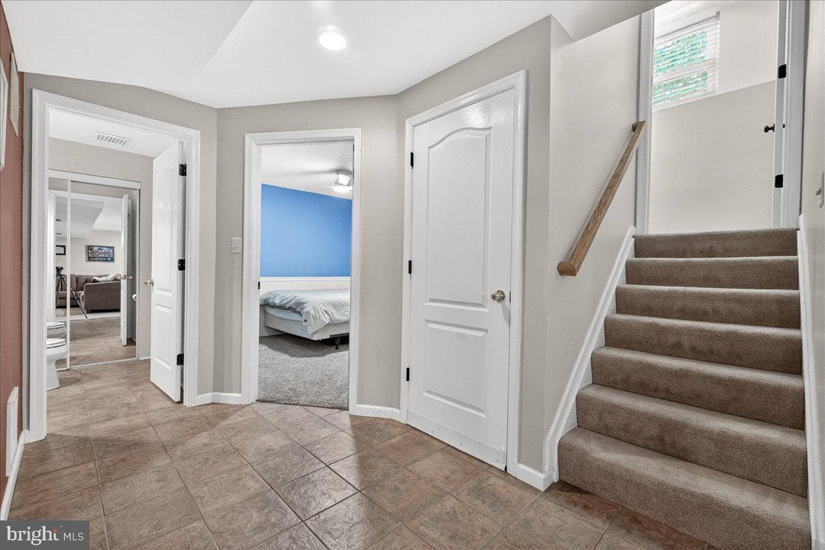 98 Pleasonton Court photo 25