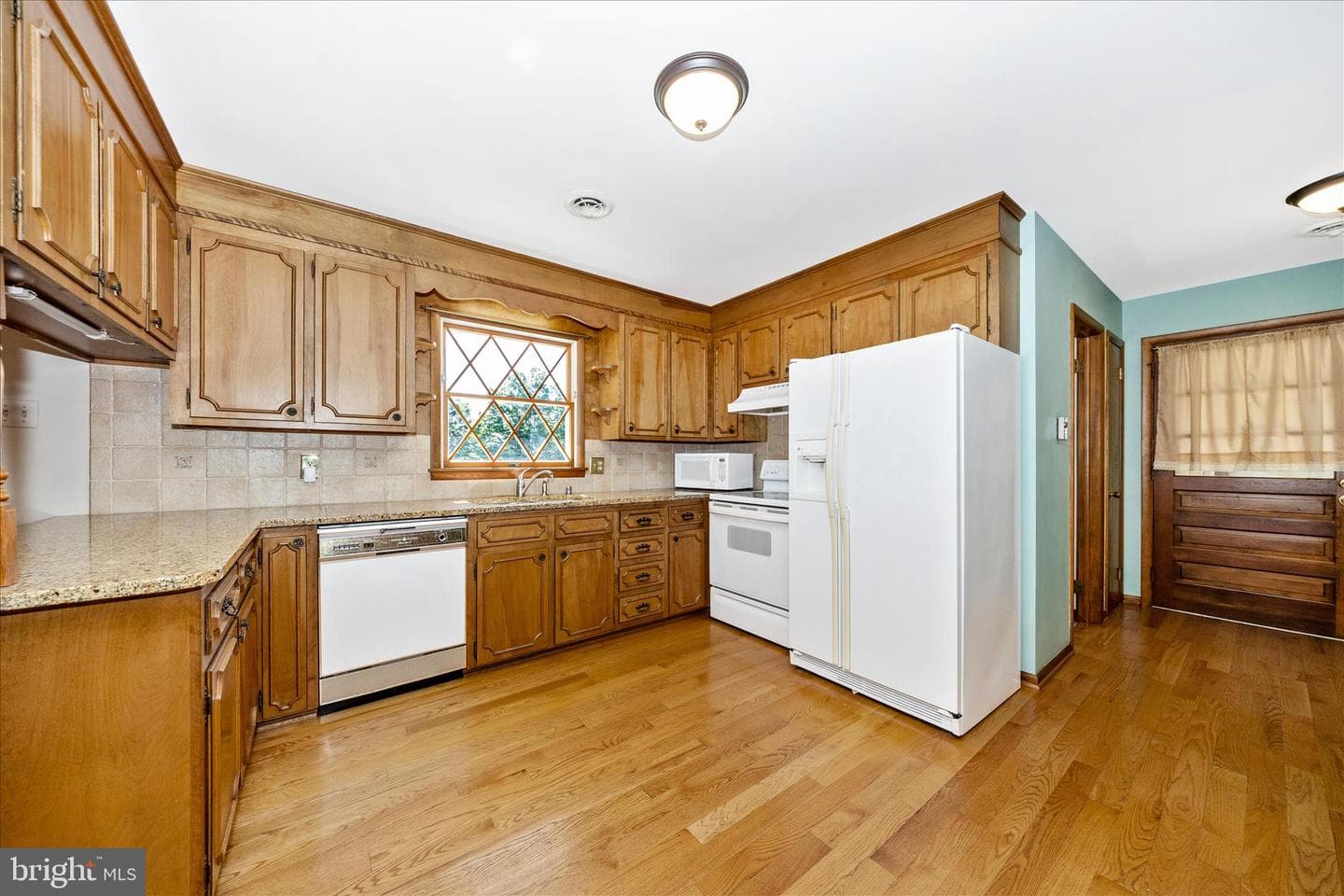 5411 Jefferson Boulevard photo 10