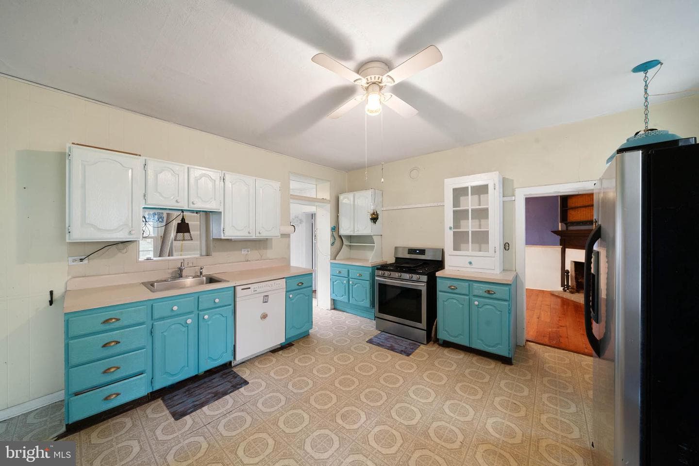 308 W Main Street W photo 11