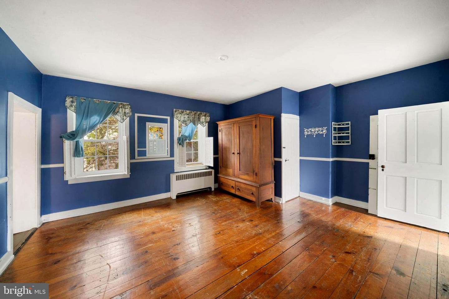 308 W Main Street W photo 17