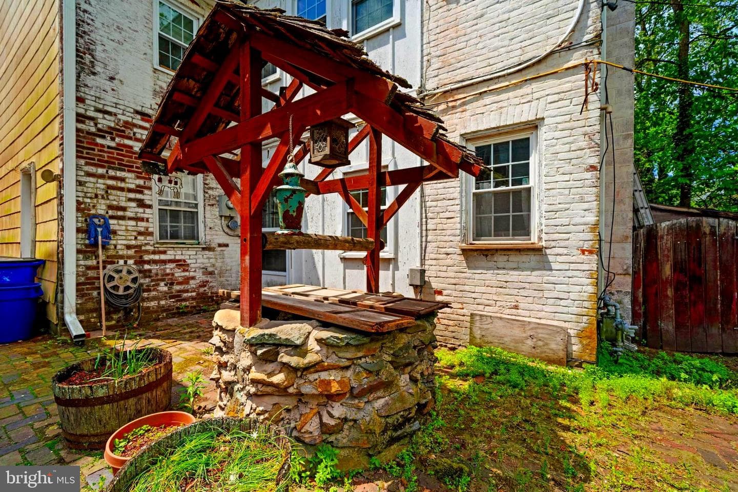 308 W Main Street W photo 26