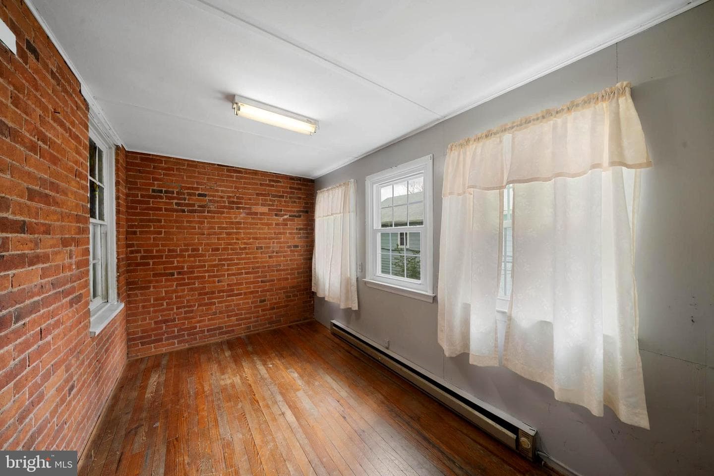 308 W Main Street W photo 33