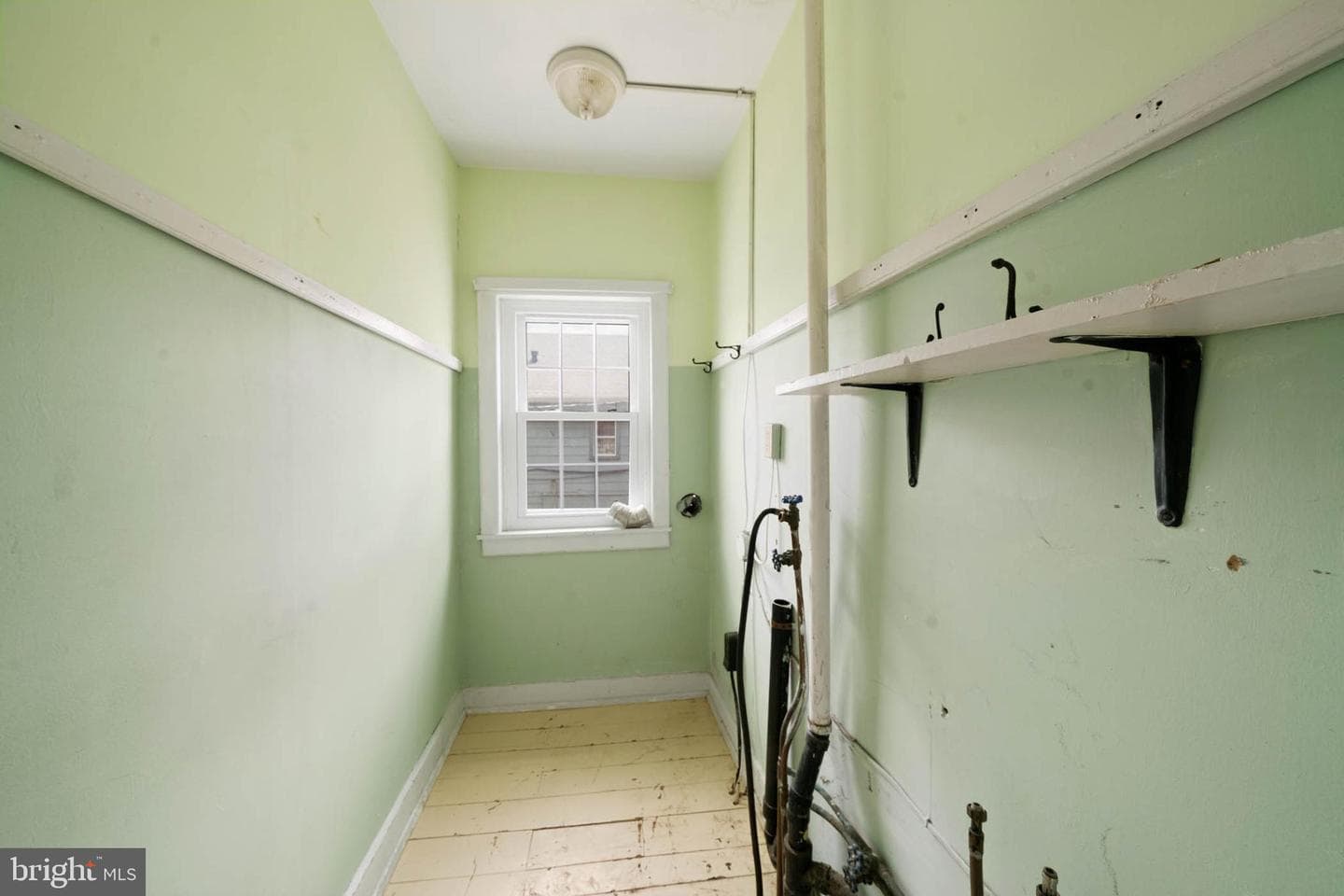 308 W Main Street W photo 35
