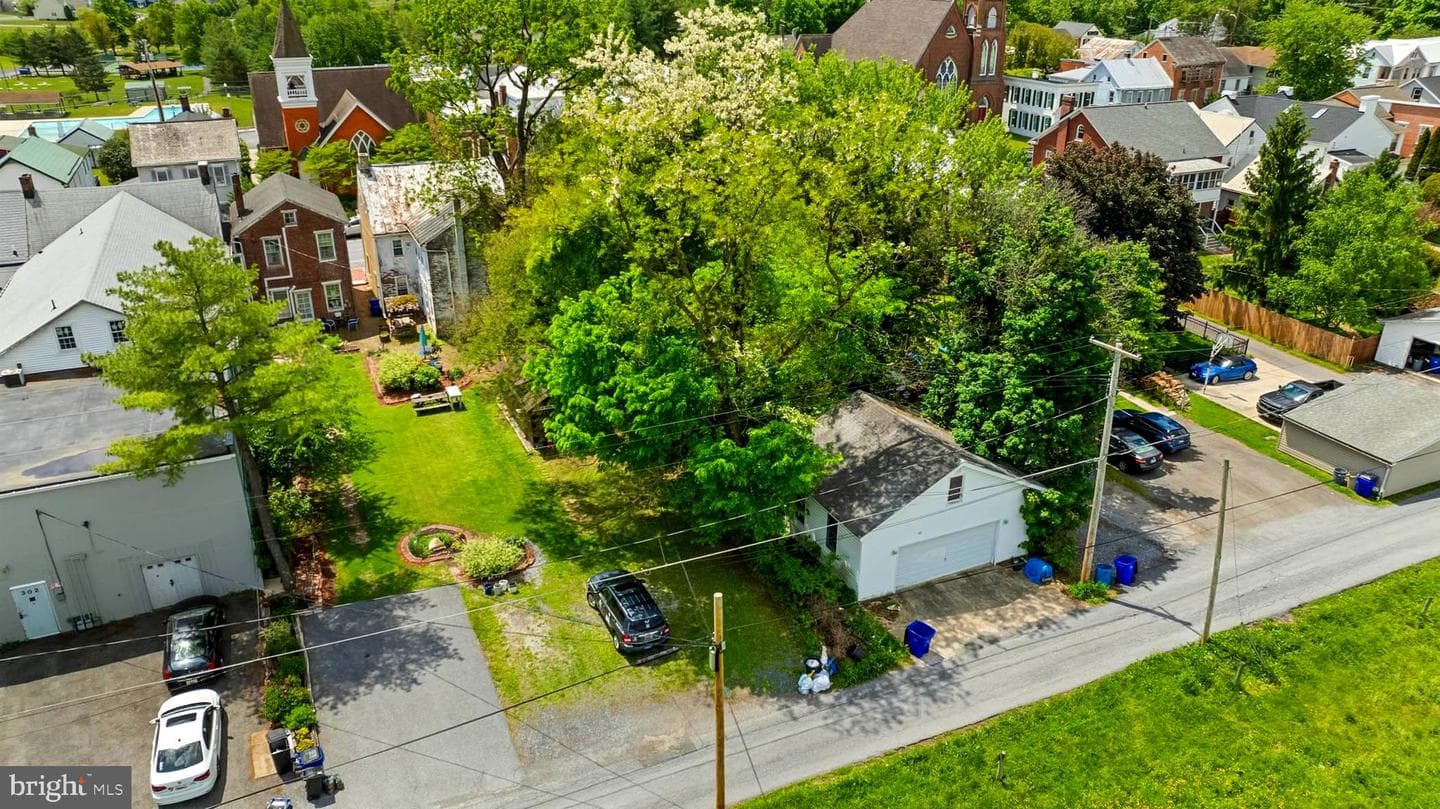 308 W Main Street W photo 40
