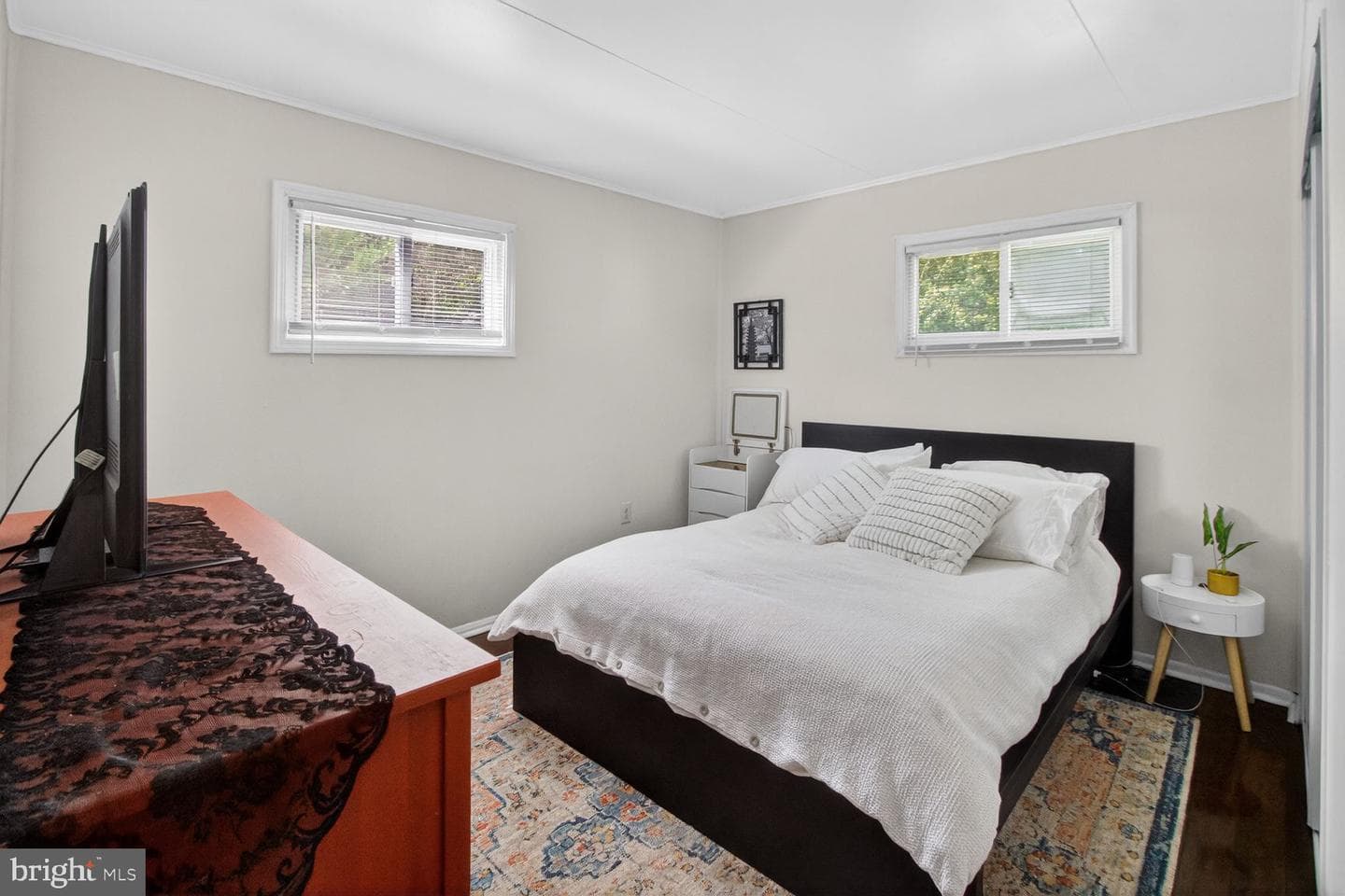 613 Charles Street photo 17