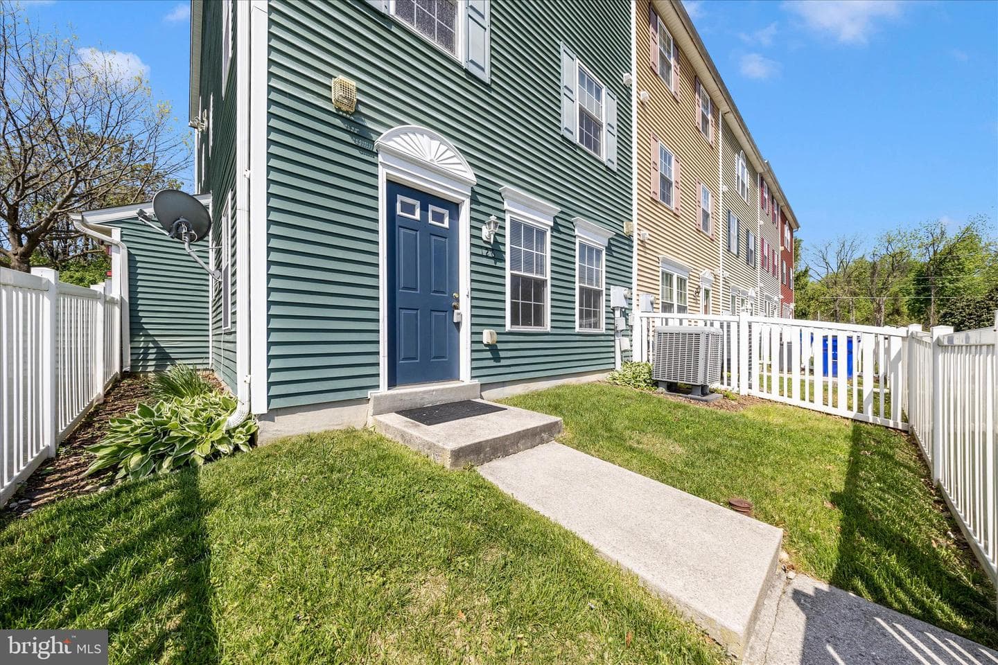 126 N Altamont Avenue photo 46