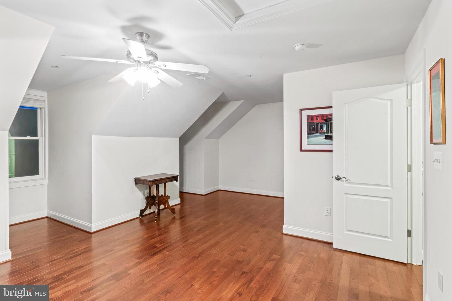 24 Maxwell Square photo 18