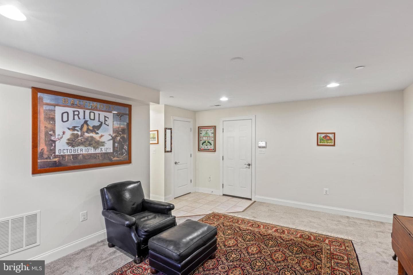 24 Maxwell Square photo 21