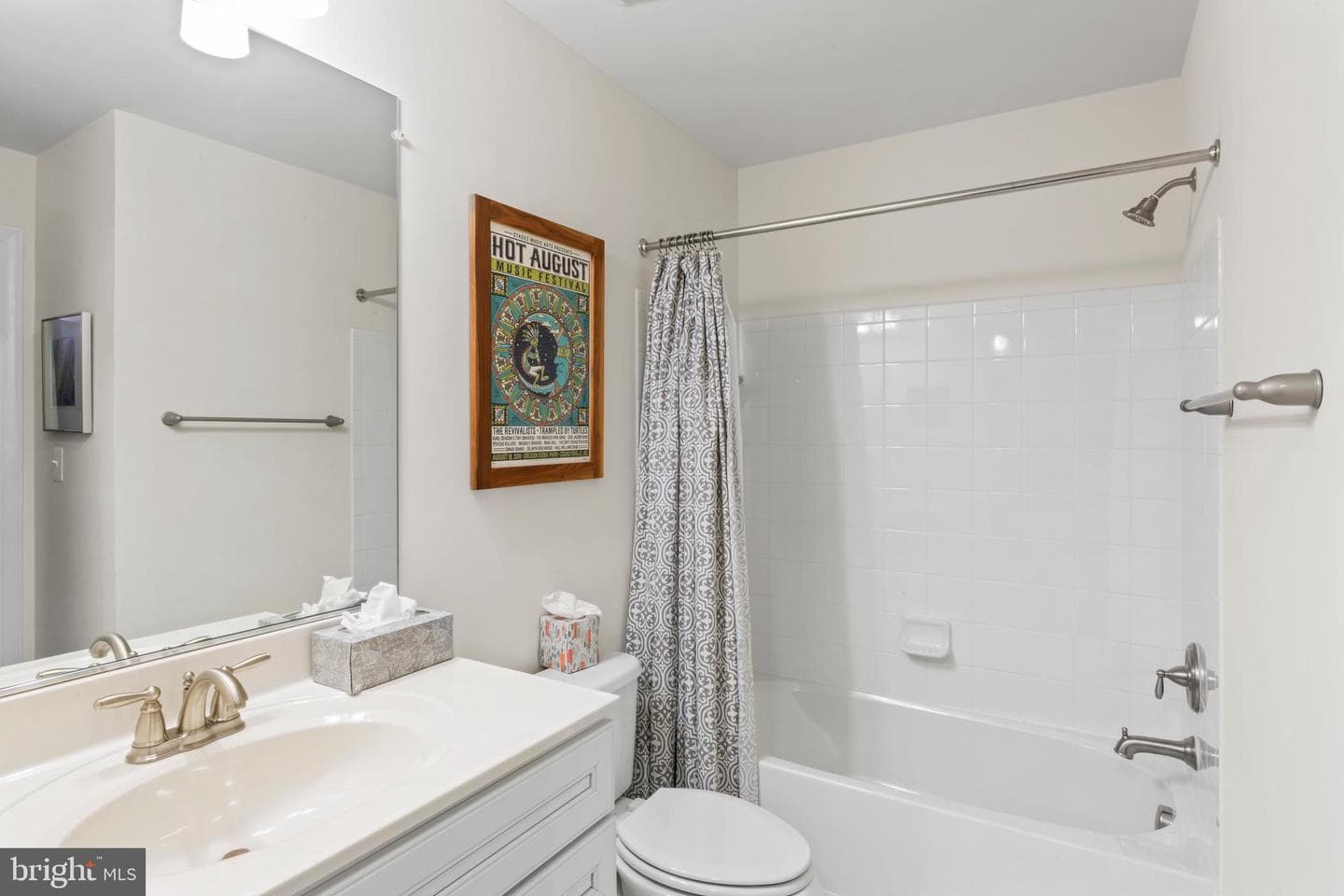 24 Maxwell Square photo 38