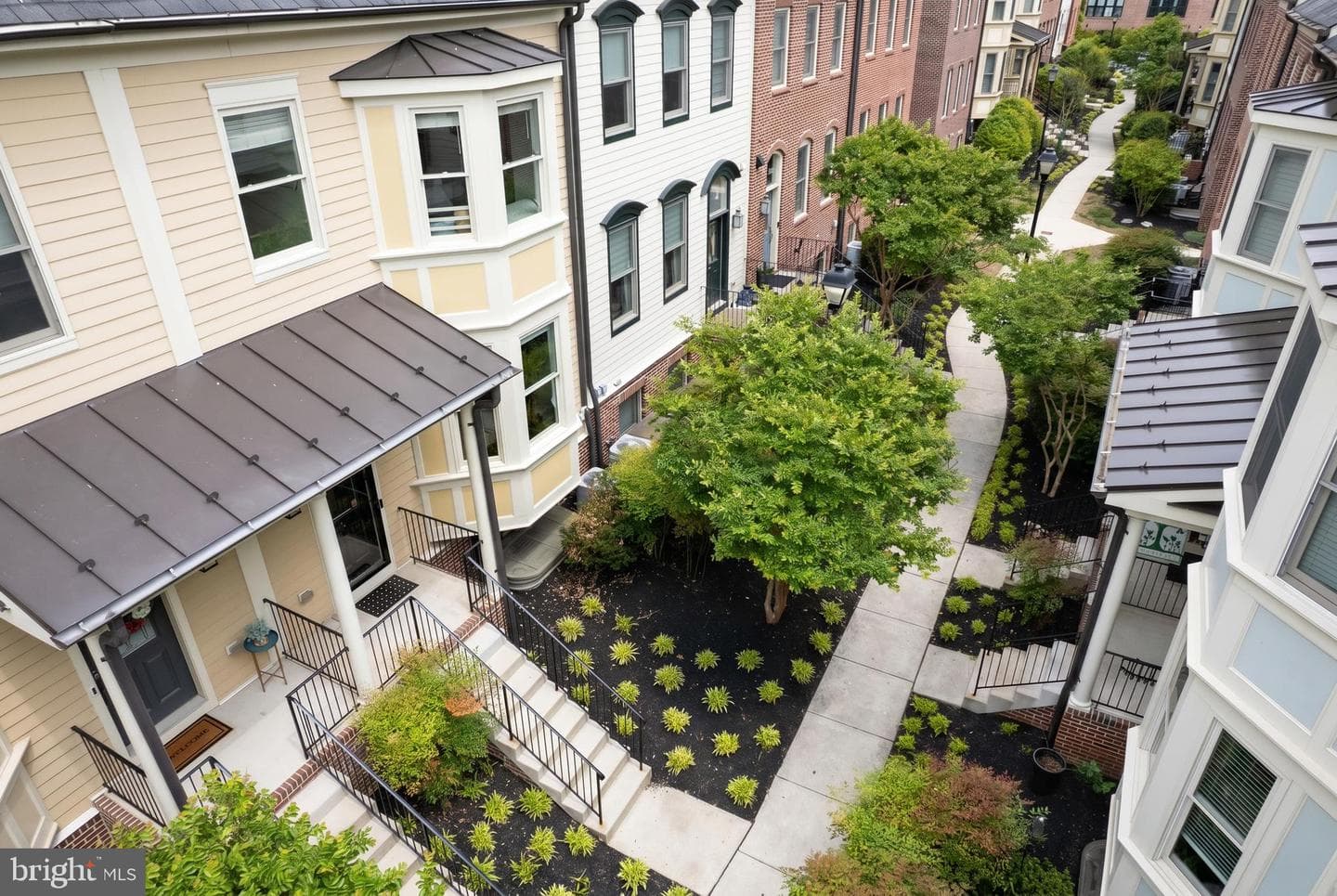 24 Maxwell Square photo 54