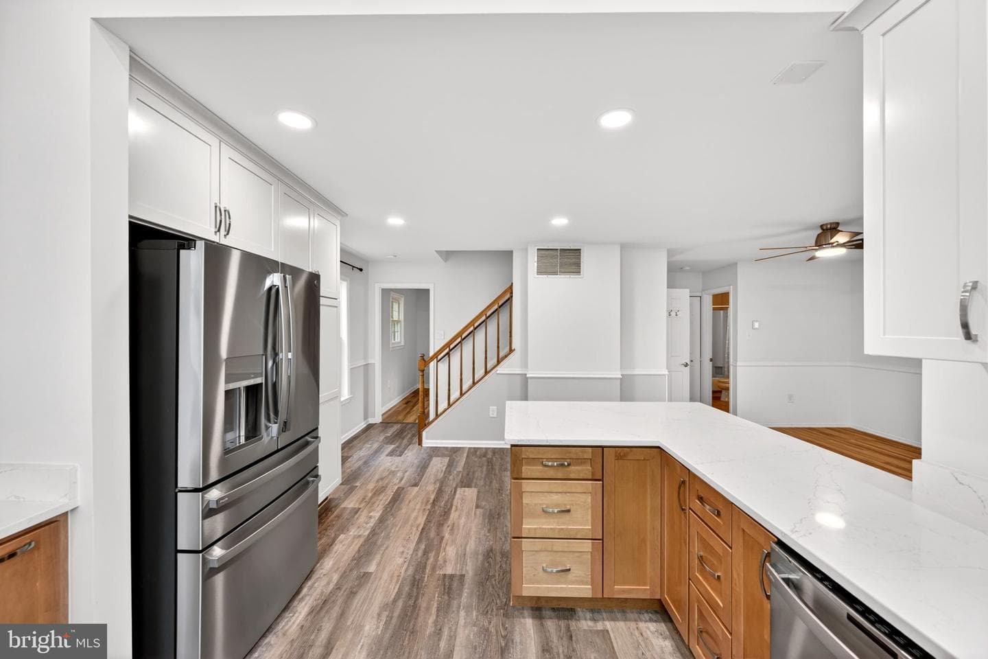10743 Lake Edge Court photo 9