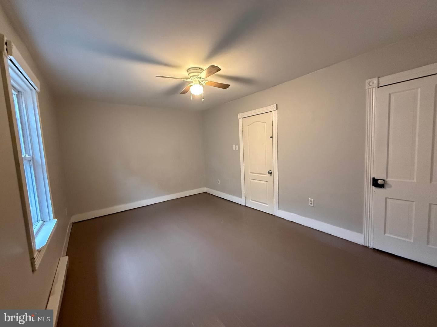8 S Maple Avenue photo 3
