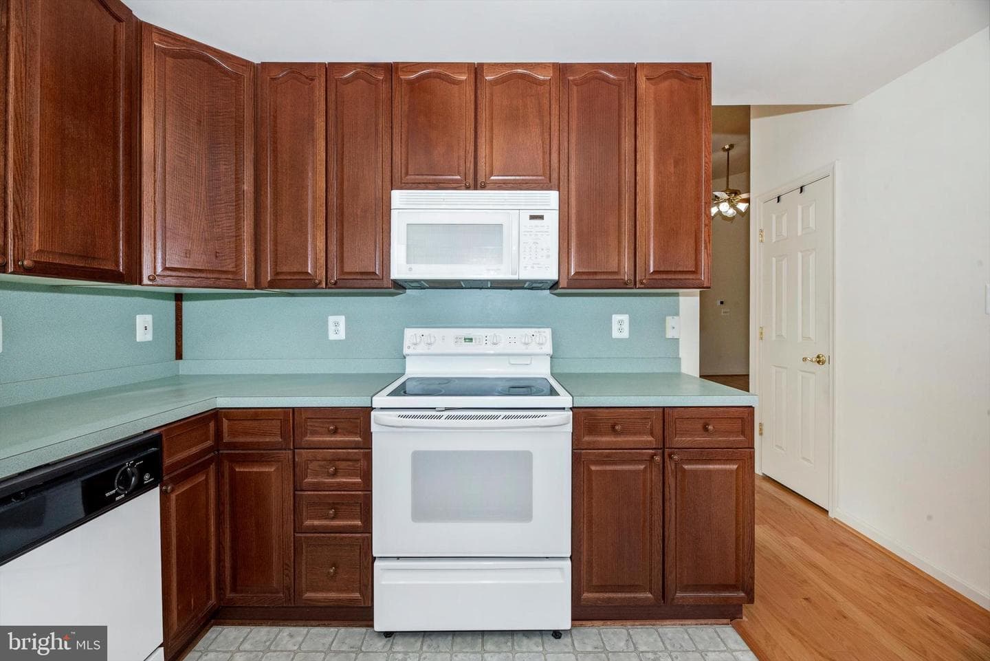 2506 Coach House Way #3b photo 15