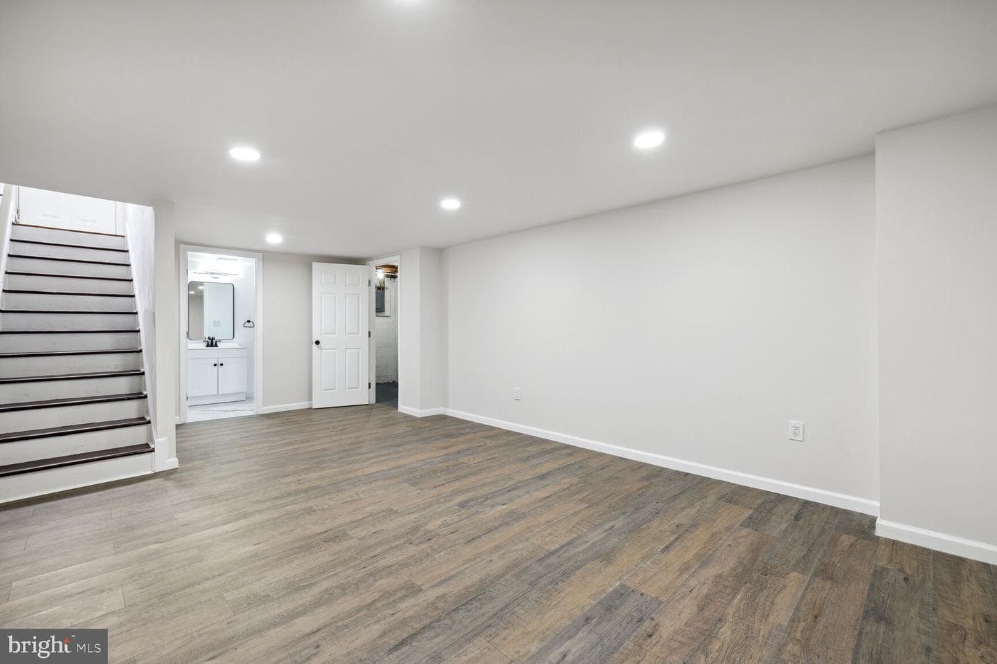 606 Biggs Avenue photo 17