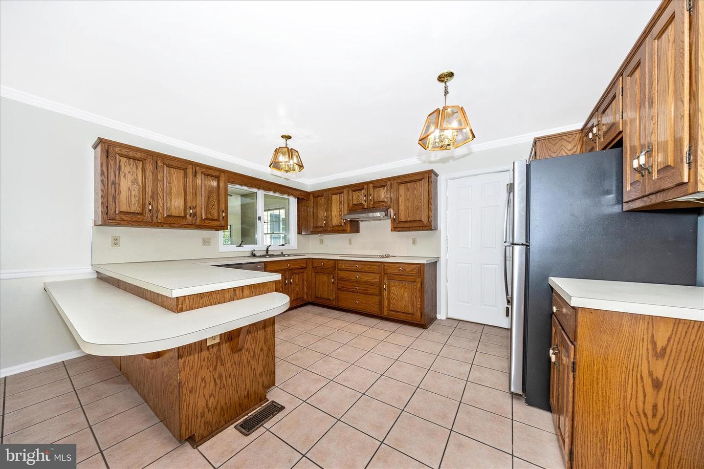 509 W Lincoln Ave photo 5