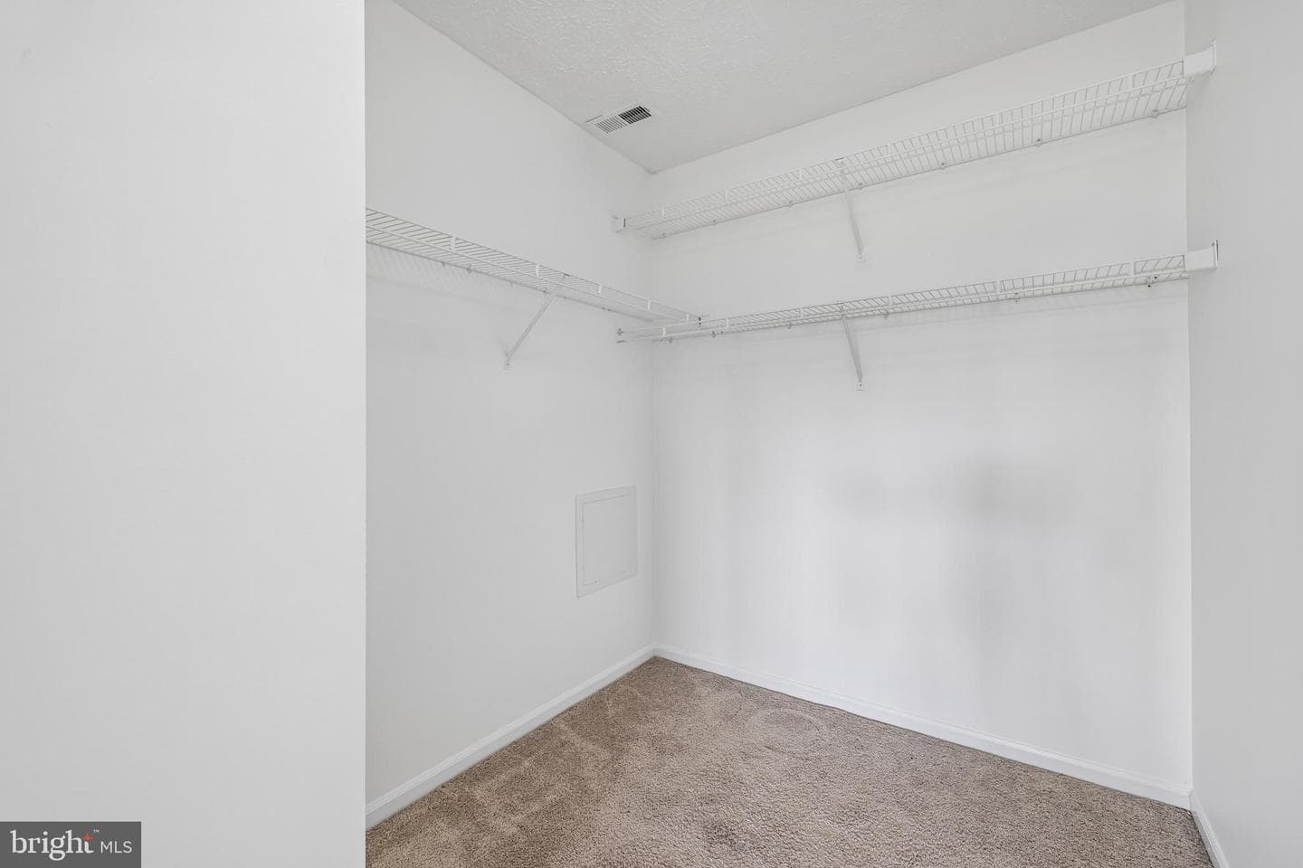 5243 Regal Court photo 25