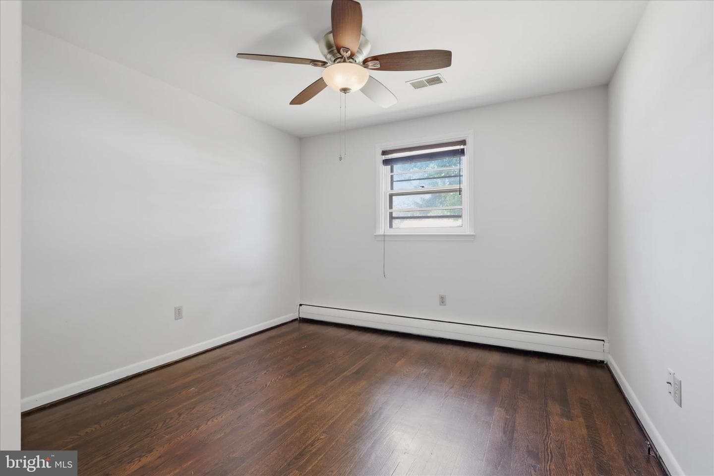 17 E Thirteenth Street photo 18