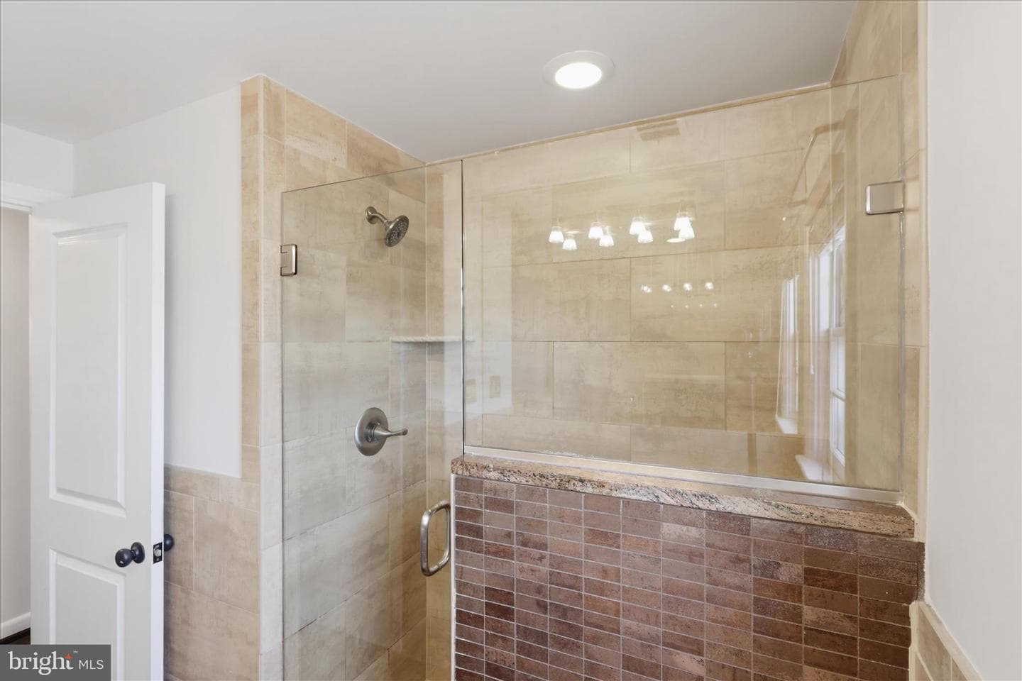 17 E Thirteenth Street photo 21