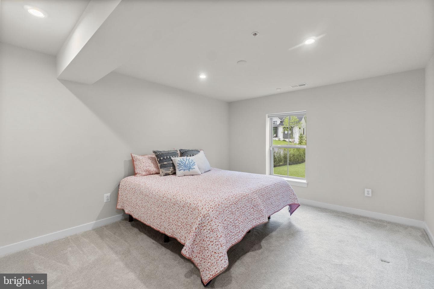 6967 Mandalong Way photo 33