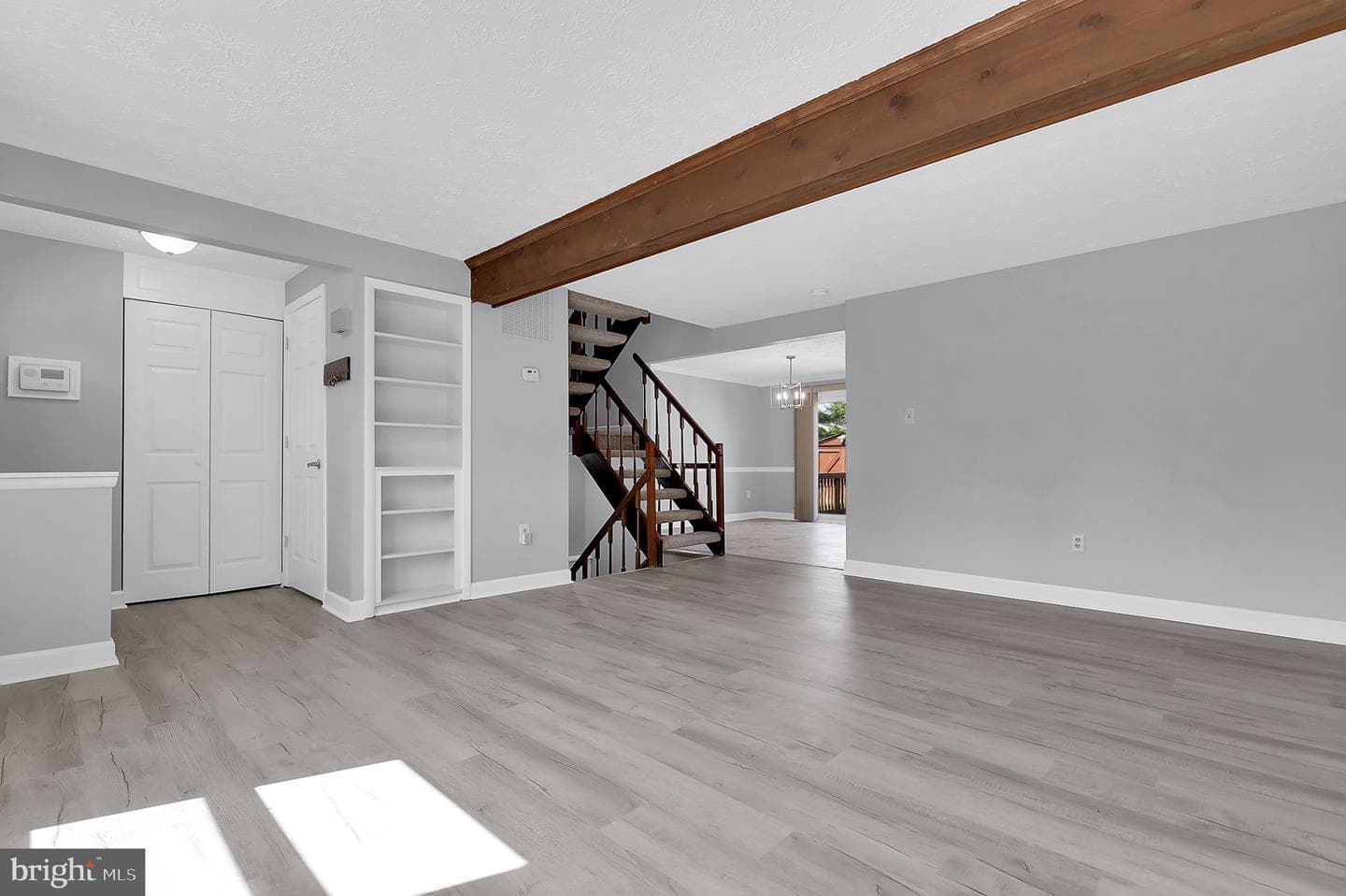 142 Fairfield Drive photo 4