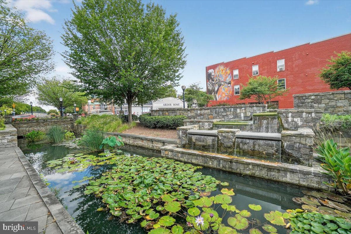 1600 Bolton Street photo 61