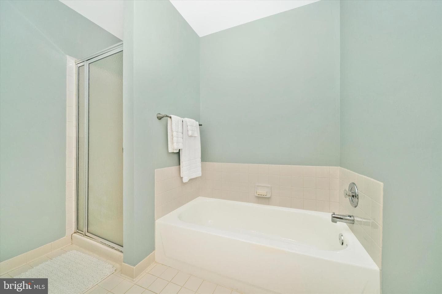 2447 Merchant Street photo 32