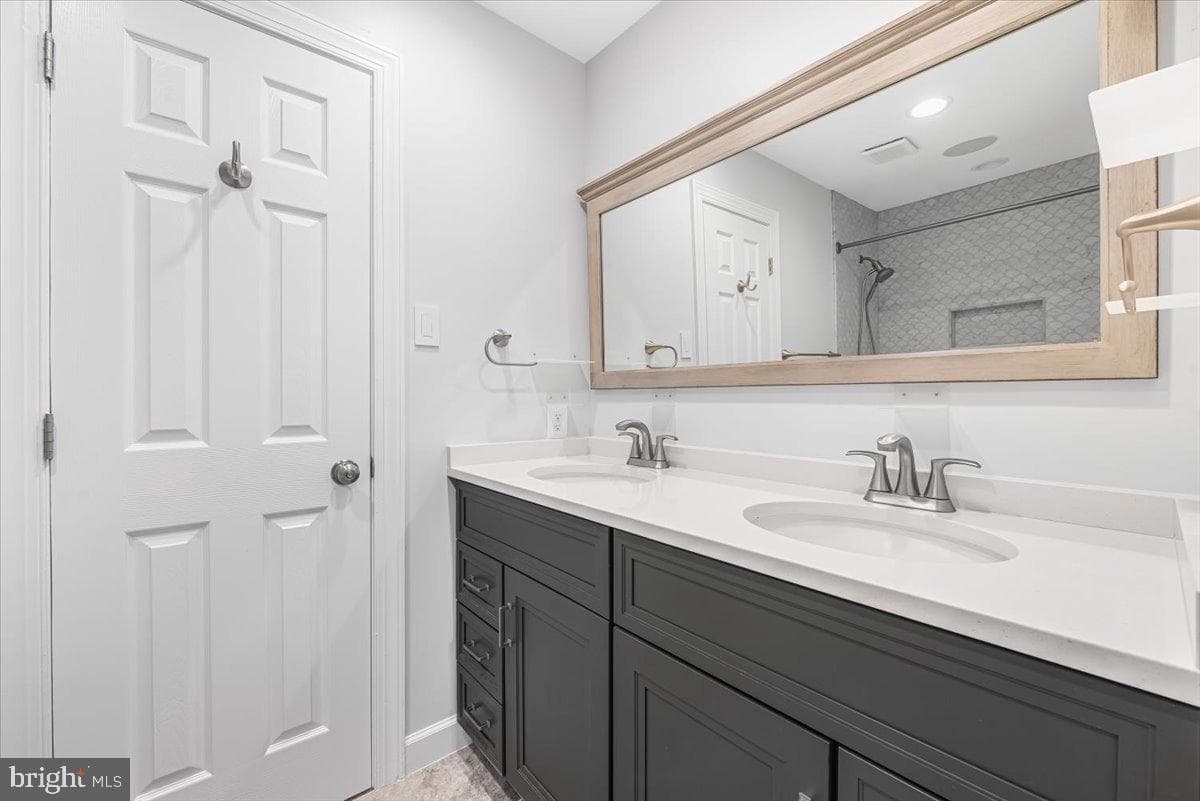 6603 Babak Drive photo 32