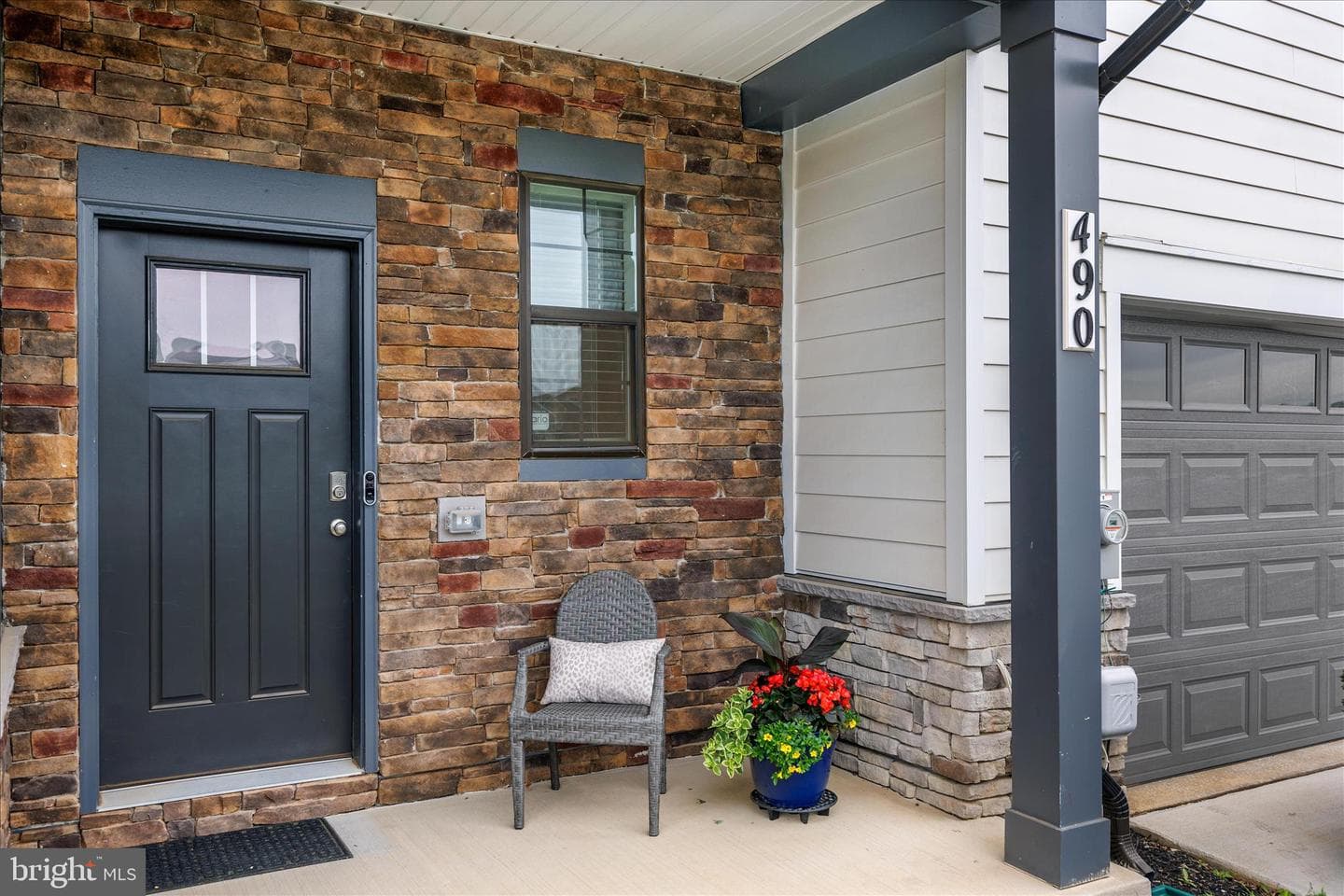 490 Herringbone Way photo 3