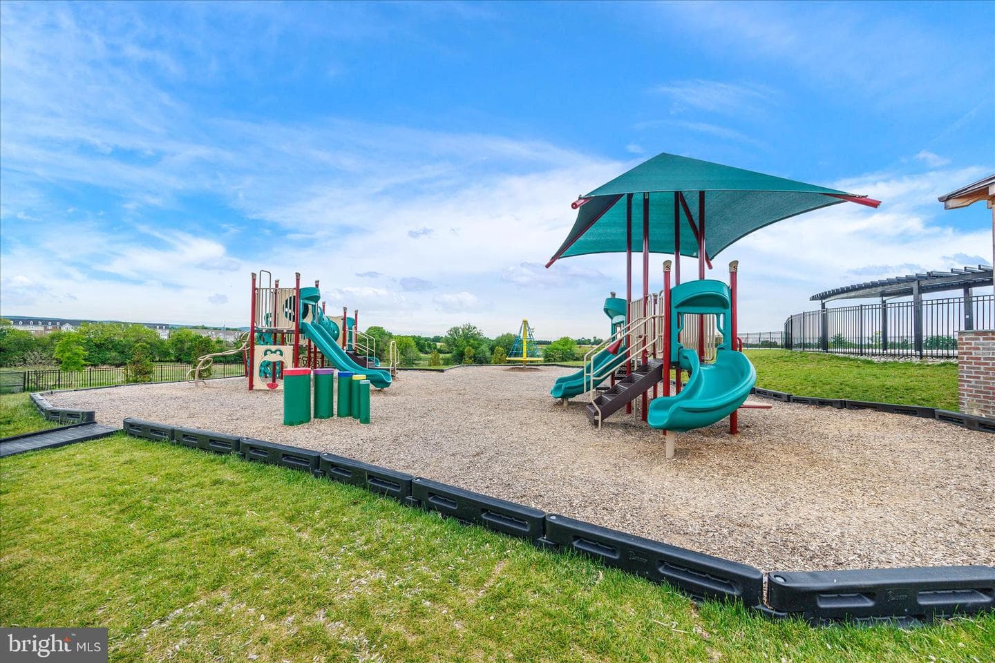 490 Herringbone Way photo 41